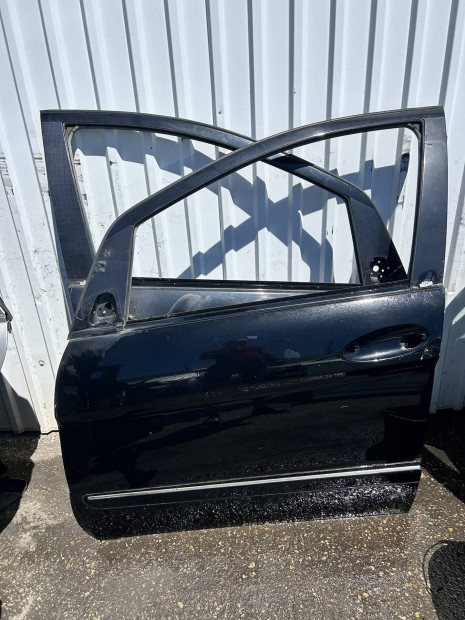 Mercedes Benz W245 B bal els ajt
