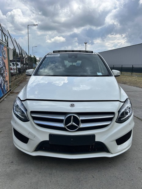 Mercedes Benz W246 B komplett csavaros eleje