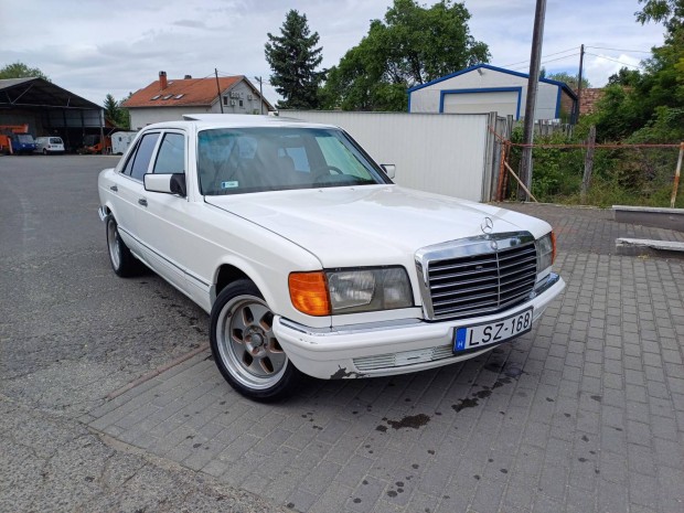 Mercedes-Benz W 126 300se
