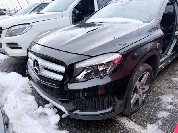 Mercedes Benz X156 GLA komplett csavaros eleje