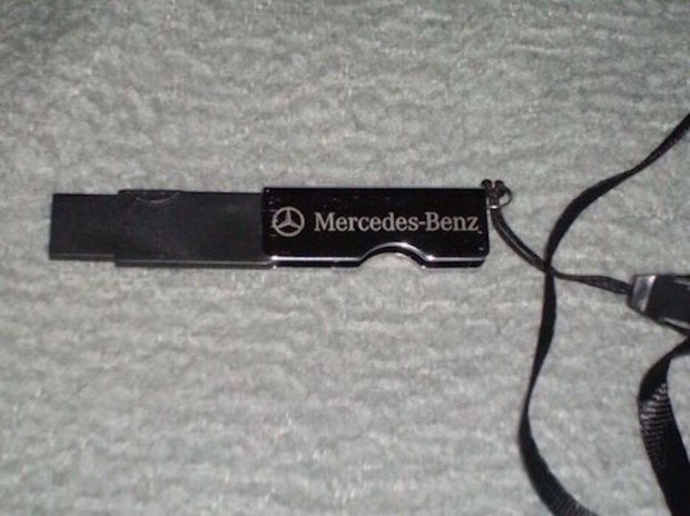 Mercedes-Benz, Mercedes króm 2.0 USB pendrive 16 GB