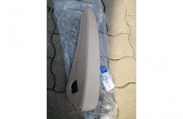 Mercedes Benz, Vito, W447, Karfa ülés jobb oldalára eladó