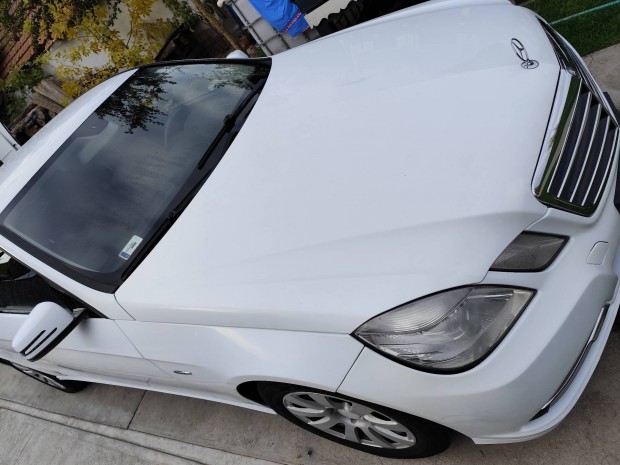 Mercedes Benz e w212 alkatrsz 