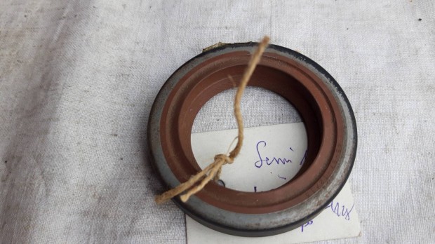 Mercedes Benz első főtengely szimering W123,W116,W124,W126,W201