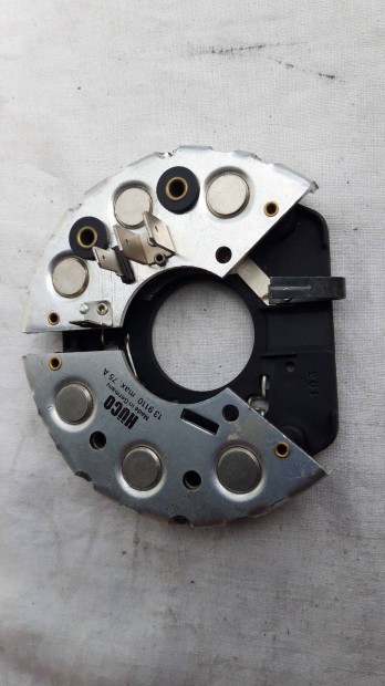 Mercedes Benz genertor esgyenirnyit 190(W201) W123,W123,W124,601