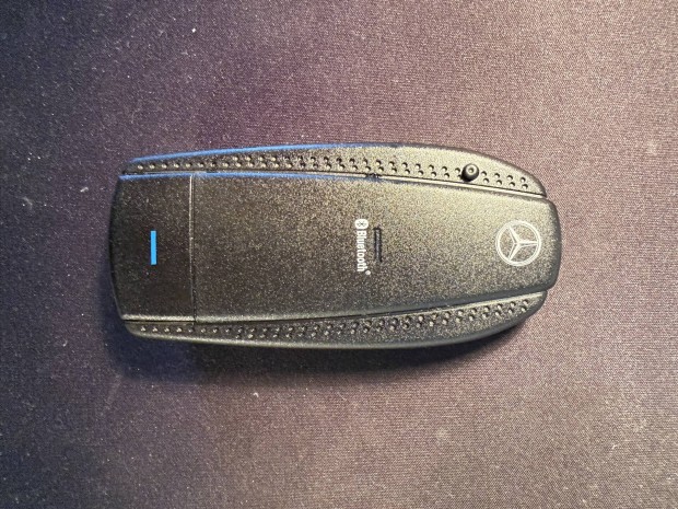 Mercedes-Benz gy�ri Bluetooth kihangos�t� - Peiker (B6 788 0000) 