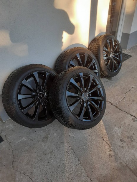 Mercedes Benz gyári alufelni 18as, cikkszamos