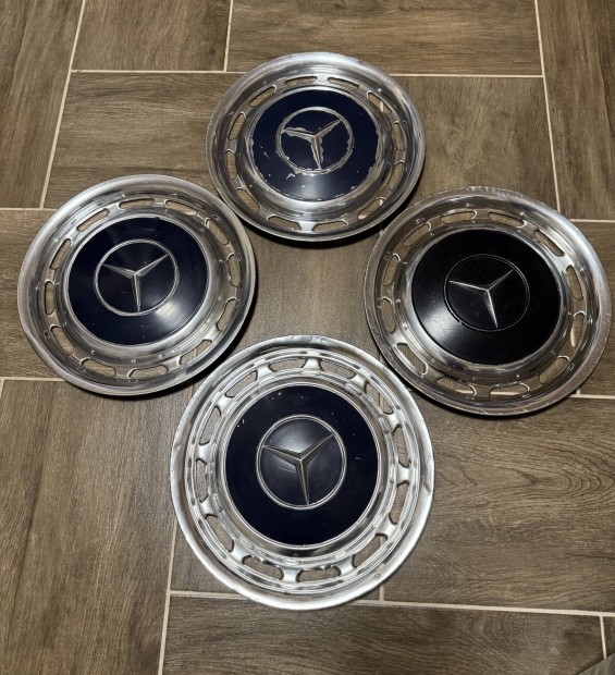 Mercedes Benz gyri savll fm dsztrcsa