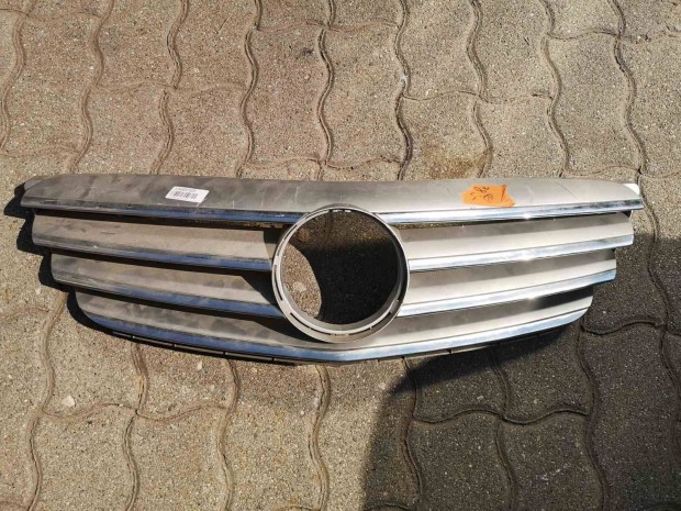 Mercedes-Benz hűtőrács w245 csillag nélkül