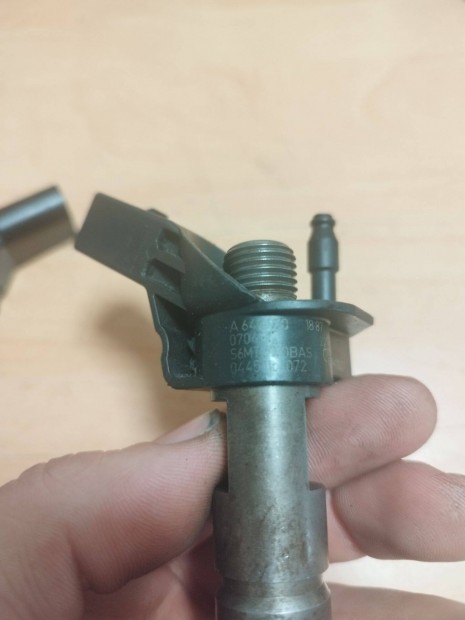 Mercedes Benz porlaszt� cs�cs om642