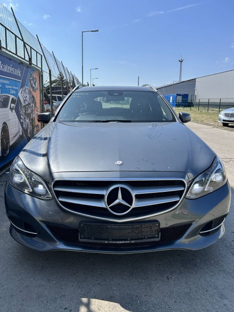 Mercedes Benz w212 E komplett csavaros eleje