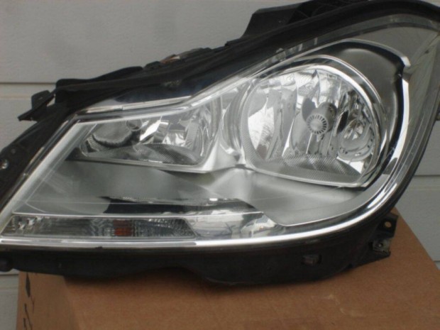Mercedes C204 Facelift 2011-tl bal els fnyszr A2048204959