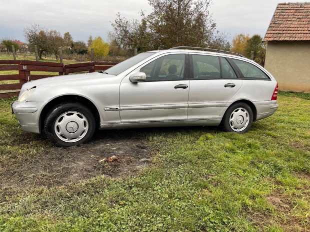 Mercedes C220 Cdi. Friss mszakival. 2006- motorral!