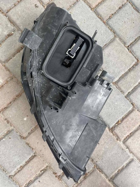 Mercedes CLA W117 lámpa bal