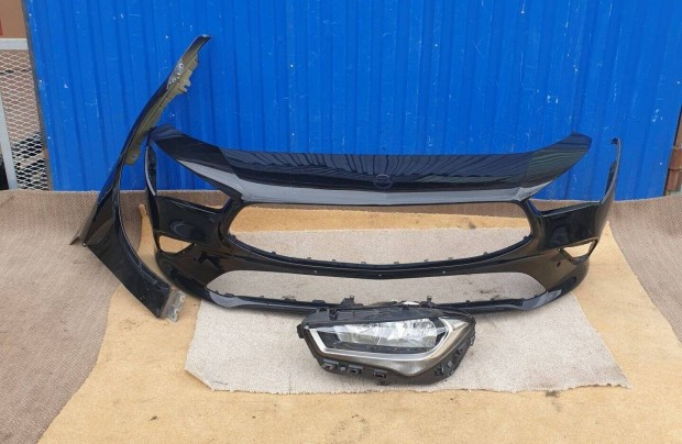 Mercedes CLA W118 gyári A1188810400 jobb sárvédő