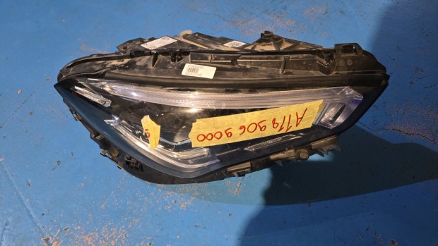 Mercedes CLA w118 jobb fényszóró eladó