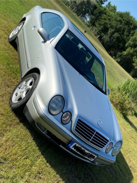 Mercedes CLK 200