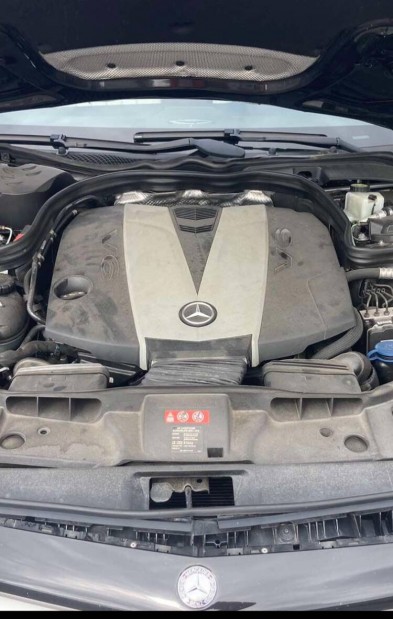 Mercedes CLS 350 CDI 4 matic motor elad