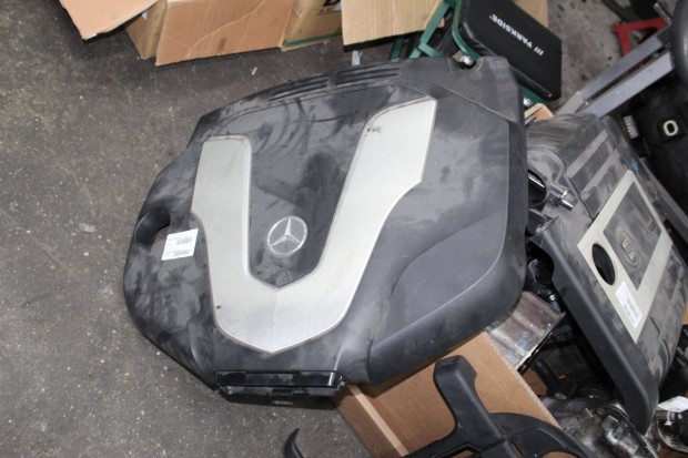 Mercedes C Gle W166 motorvédő burkolat A6420107008