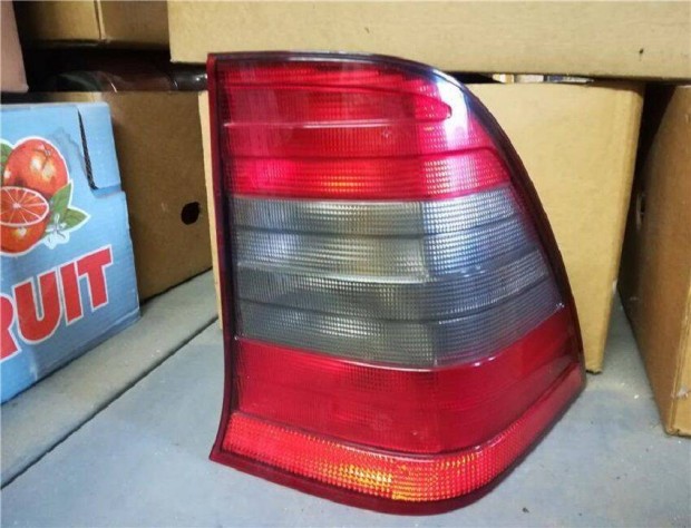 Mercedes C W202 h�ts�l�mpa jobb kombi 1993 -2001