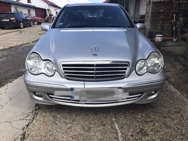 Mercedes C W203 1.8kompresszor,automata,combi alkatrszek