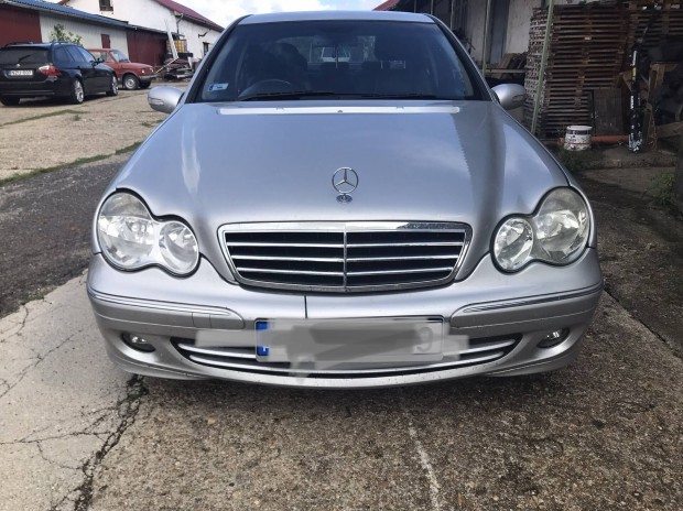 Mercedes C W203 1.8kompresszor,automata,combi alkatrészek