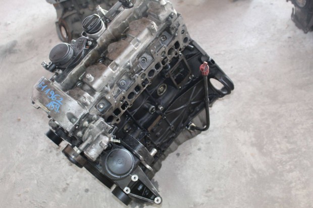 Mercedes C W203 2.2D Fűzött blokk hengerfejjel 611962