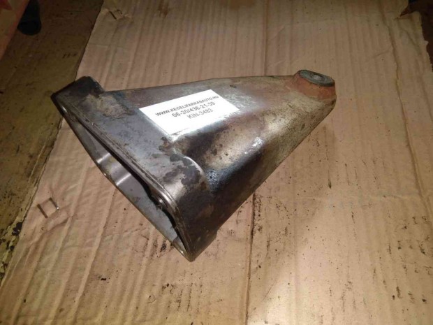 Mercedes C W203 Jobb Motortartó Bak