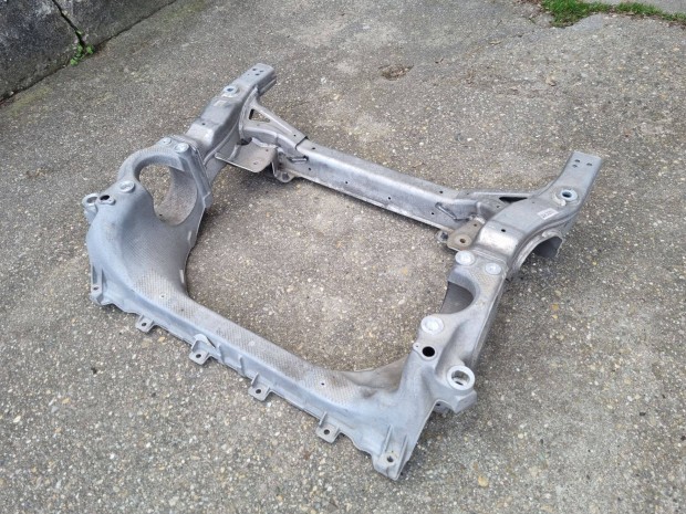 Mercedes C W205 GLC W253 W223 Bölcső A2056220400 2056200400 2056200500
