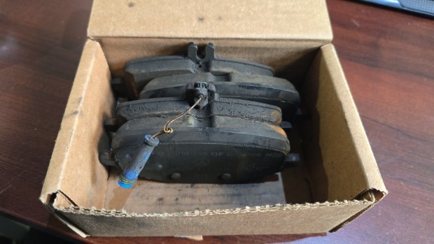 Mercedes C (W205), E (W213), GLC (X253) h�ts� f�knyereg tart� -