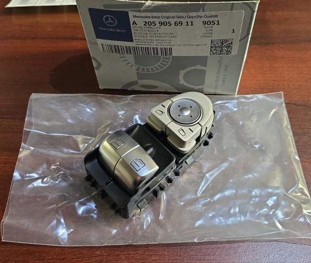 Mercedes C-osztly (W205) bal els ablakemel / tkrkapcsol -