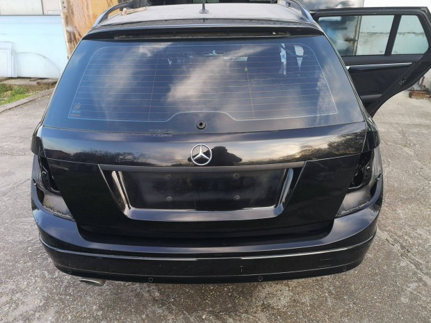 Mercedes C w204 Bontás!karoszériaelemek,vágott darabok,stb Érdeklődj!