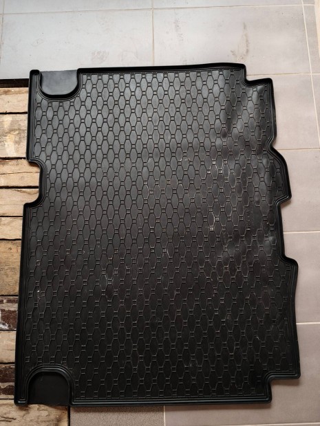 Mercedes Citan mretpontos csomagtrtlca, 2022-