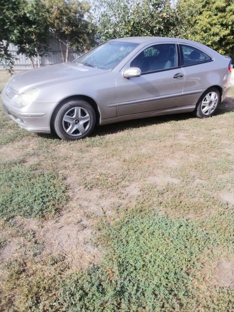Mercedes Cl 203, 1,8 kompresszor alkatrészei eladók