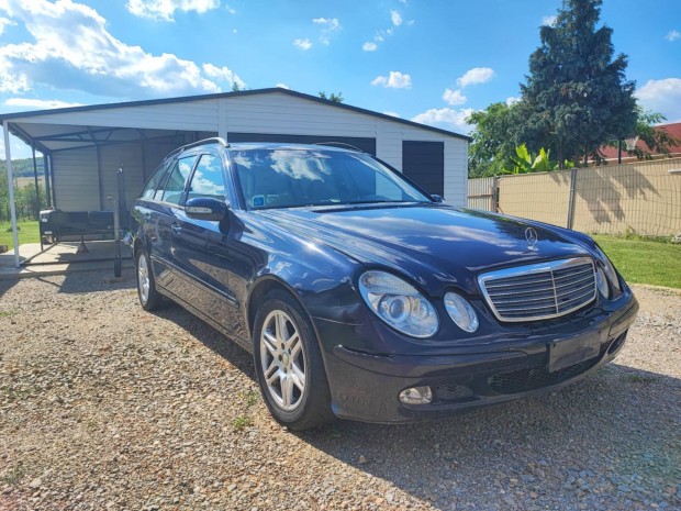 Mercedes E211 220 CDI