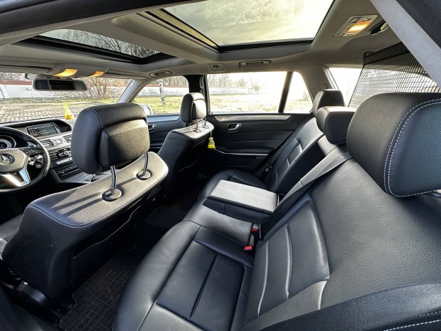 Mercedes E250 4Matic Panorma tet , Kamera!