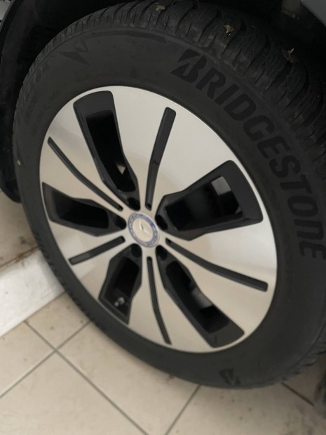 Mercedes EQ alufelni 19"