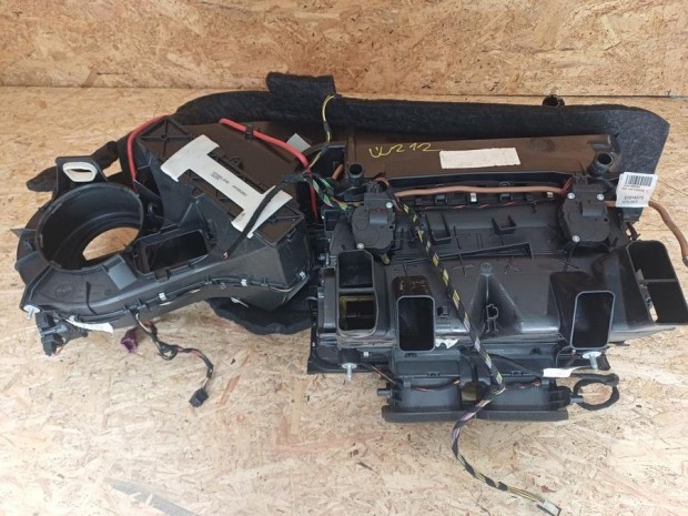 Mercedes E Class W212 (2009-2016) F�t�s Box