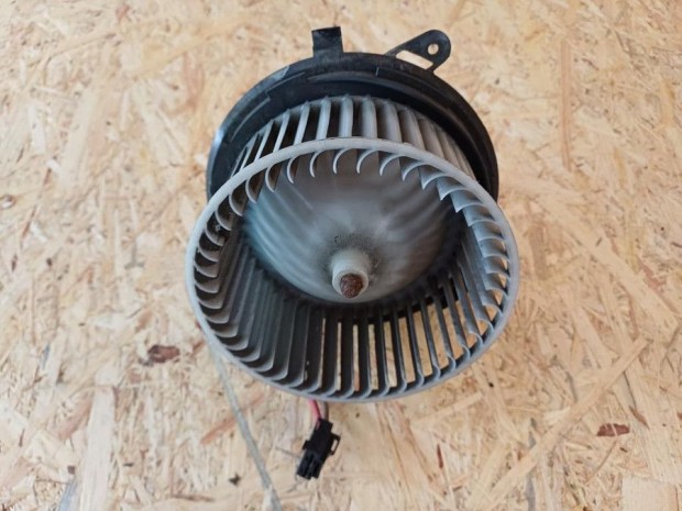 Mercedes E Class W212 (2009-2016) F�t�motor