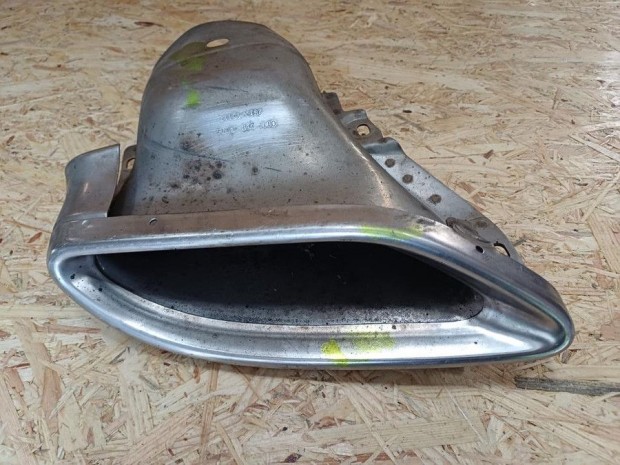 Mercedes E Class W212 (2009-2016) Jobb H�ts� Kipufog� V�g