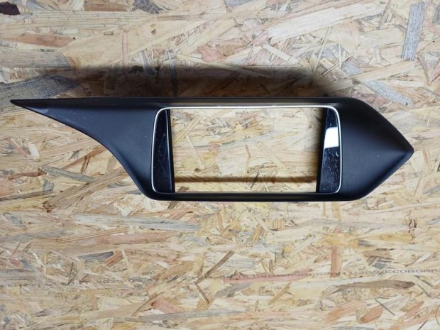 Mercedes E Class W212 (2009-2016) Kijelz Keret