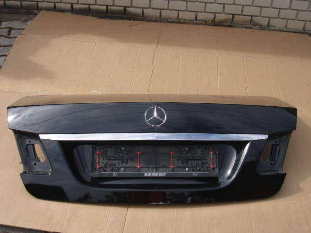 Mercedes E-Classe W212 Csomagtr ajt 2009-tl