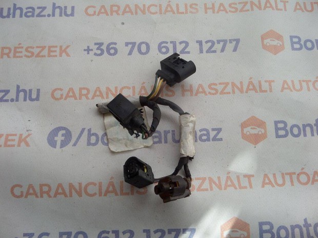 Mercedes E W211 Eladó gyári, első lámpa csatlakozó. nem xenon