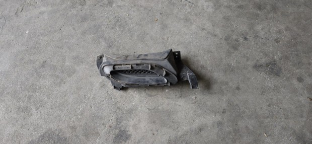 Mercedes E-oszt�ly (W213) jobb h�ts� kipufog�v�g keret - A2138853200