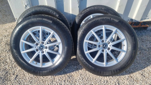 Mercedes GLA CLA A 5x112 R17 gyári alufelni Tpms gumi garnitúra
