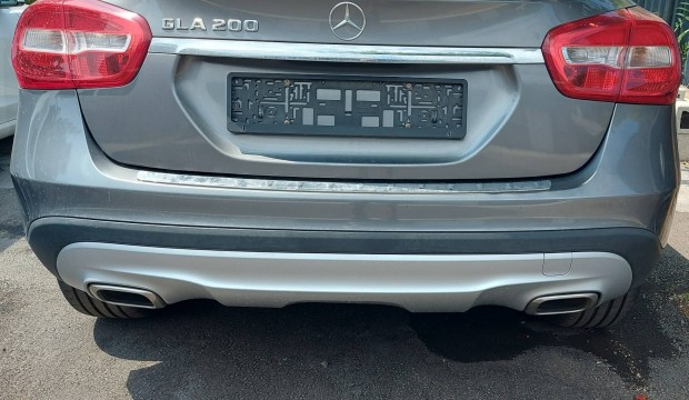Mercedes GLA X156 ,Hátsó Difuzor Javított.