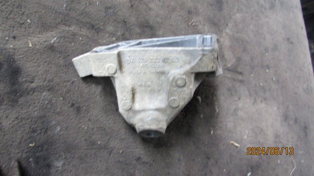 Mercedes GL 2005-2011 Váltótartó bak 4.2D a6292230204