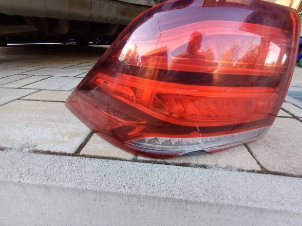 Mercedes Gle SUV bal hatso lampa pici serulessel elado