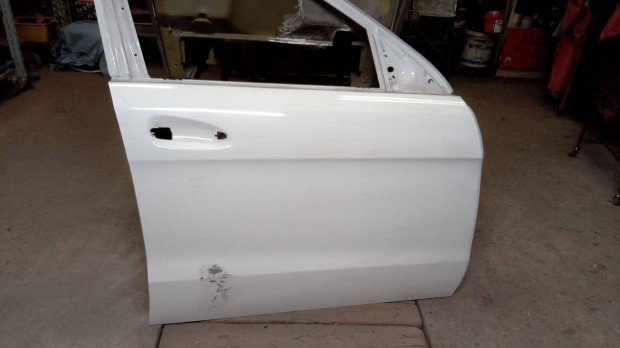 Mercedes Gle-hez jobb els� ajt� 25 000 Ft