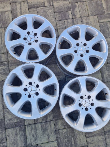 Mercedes Gyri alufelni ktszles 7,5x17ET35 s 8,5x17ET30